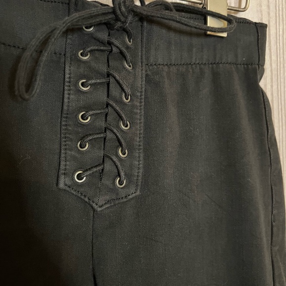 American Eagle Stretchy Pull On Pants Sz 00 - Picture 2 of 6